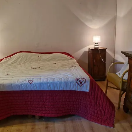 Holiday home Maison De Caractere, Pied Du Vercors, Piscine *
